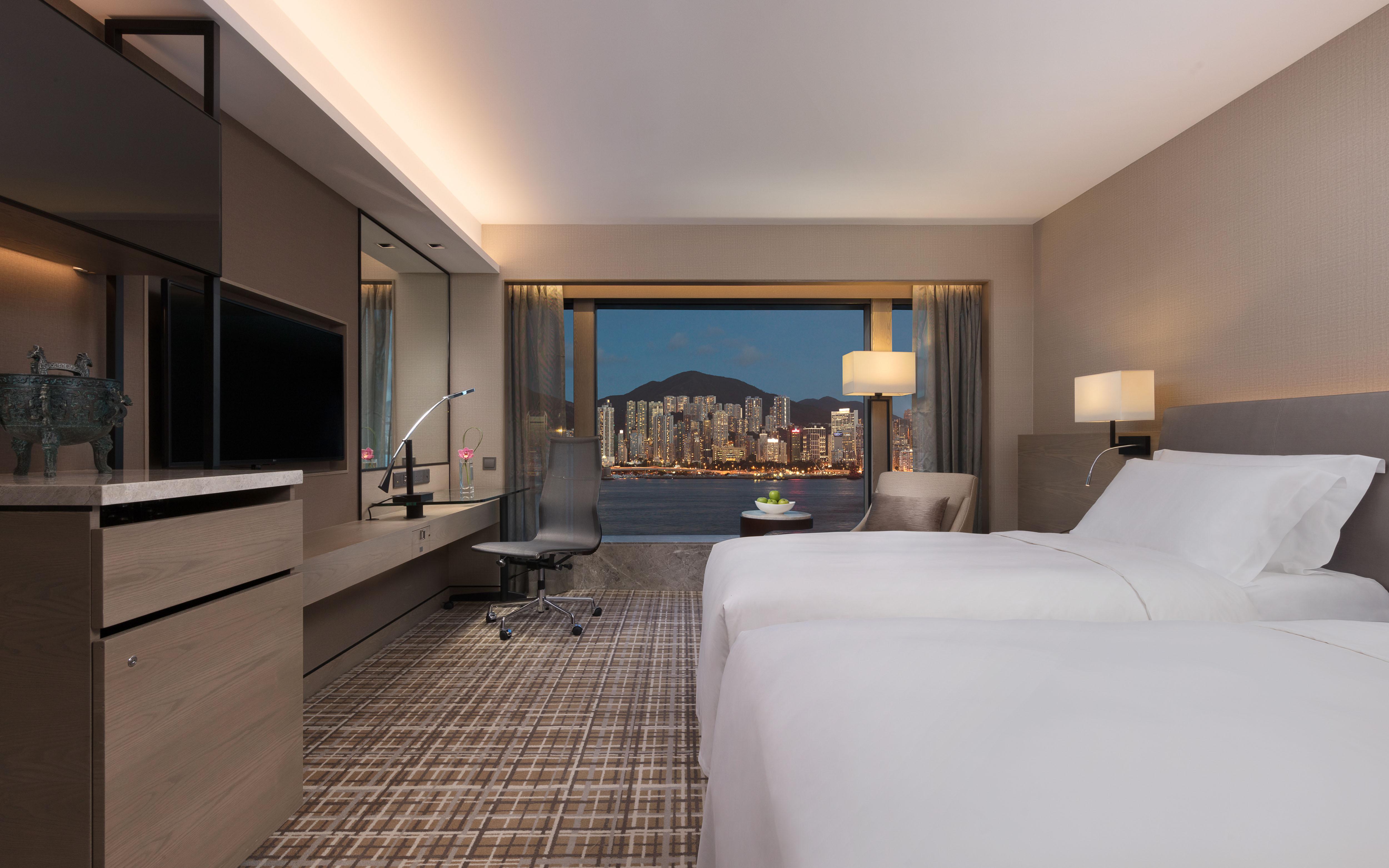 โรงแรมนิว เวิลด์ มิลลิเนียม โรงแรม 5*